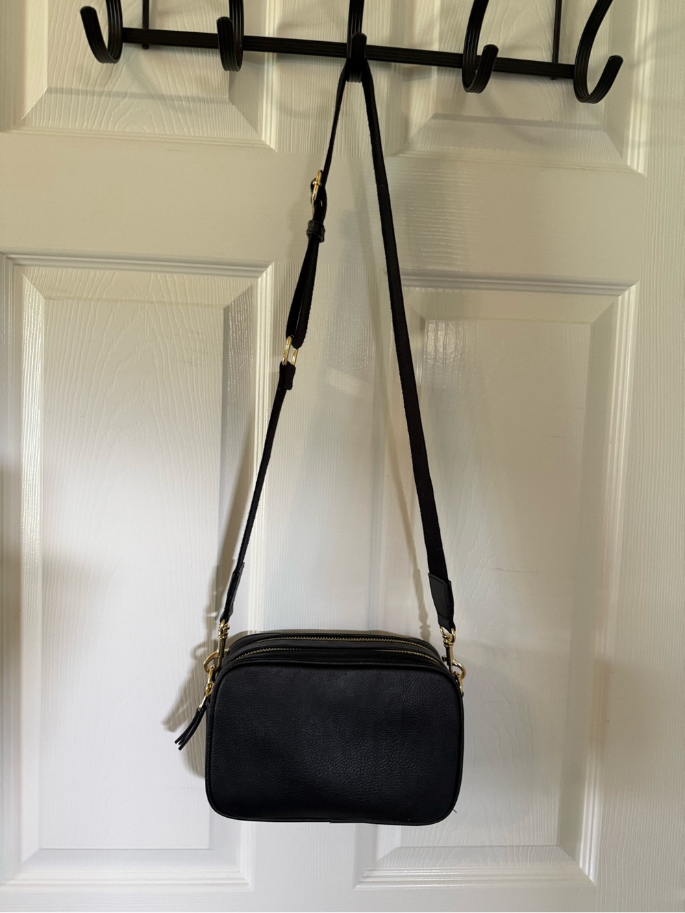 Universal Thread Black Crossbody Camera Bag with Gold Hardware